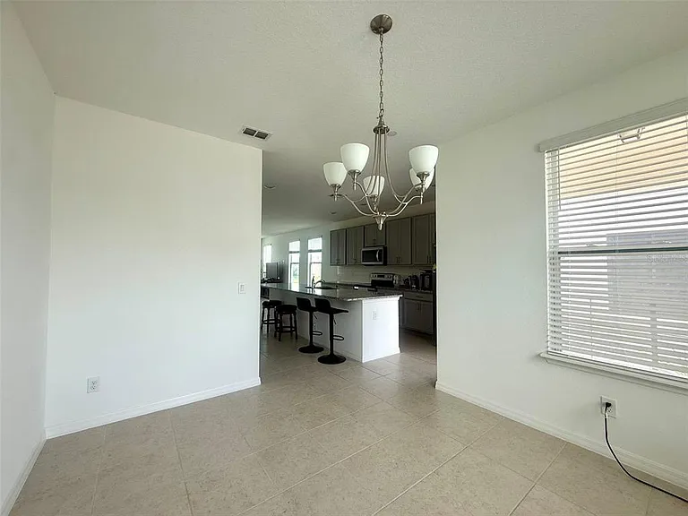 8618 Warburg Aly — Photo 8