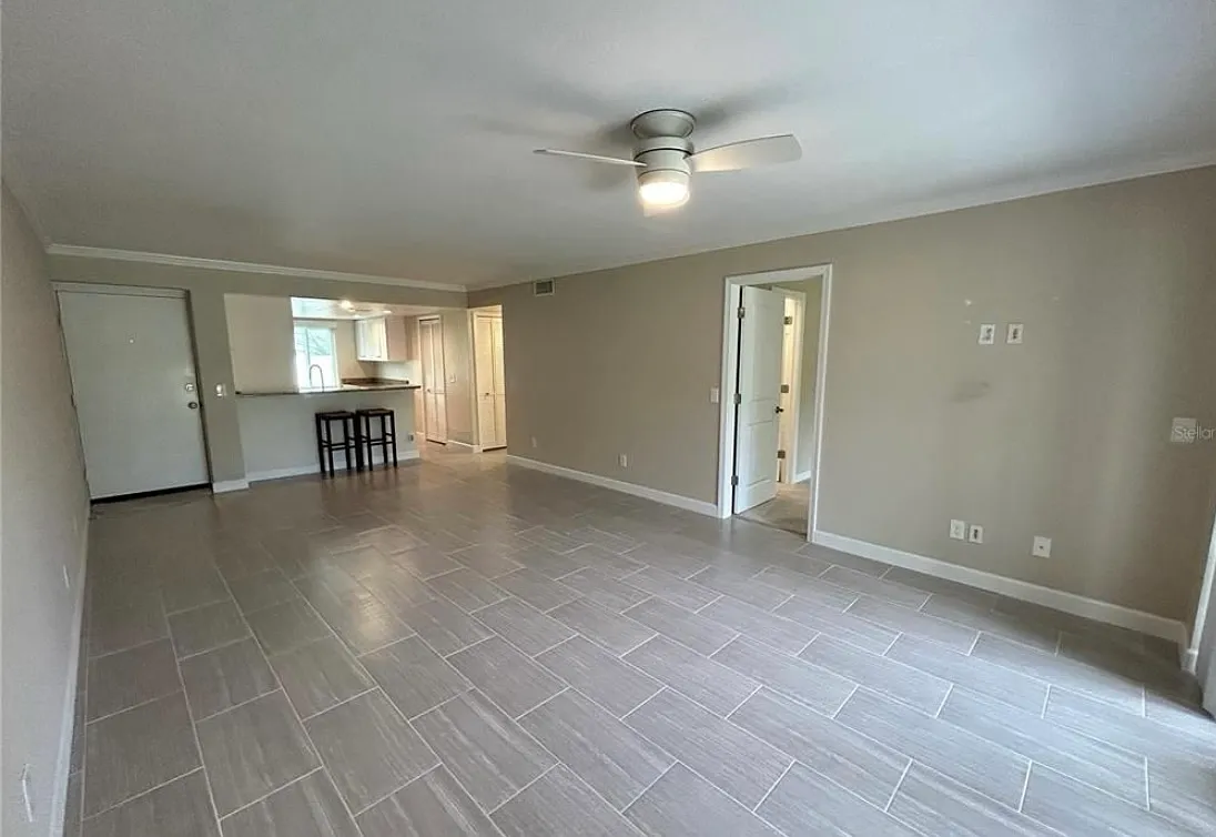 2 bed, 982 sqft, $950 — Photo 3