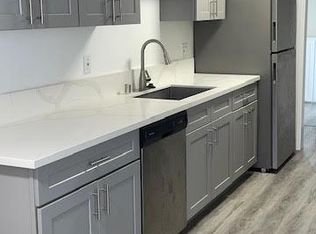 17424 Burbank Blvd #207, Encino, CA 91316