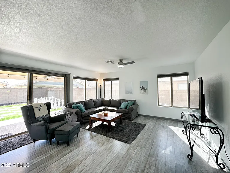 17311 N Kimberly Way — Photo 7