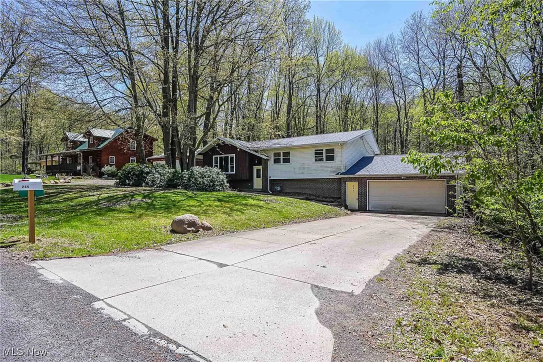 265 Franklin Dr photo 1