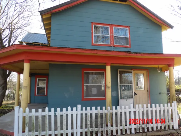 110 W Missouri Street, Buffalo, MO 65622