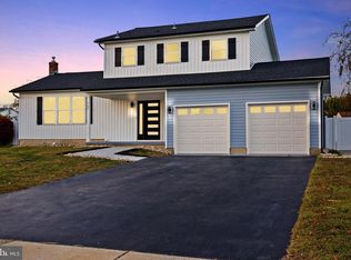 147 Hempstead Rd, Hamilton, NJ 08610