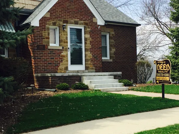 41831 Schoenherr Rd, Sterling Heights, MI 48313
