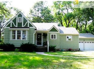 6730 Marty St, Overland Park, KS 66204