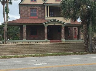 36 N Spring Blvd, Tarpon Springs, FL 34689