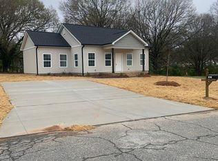 1621 James St, Gastonia, NC 28052