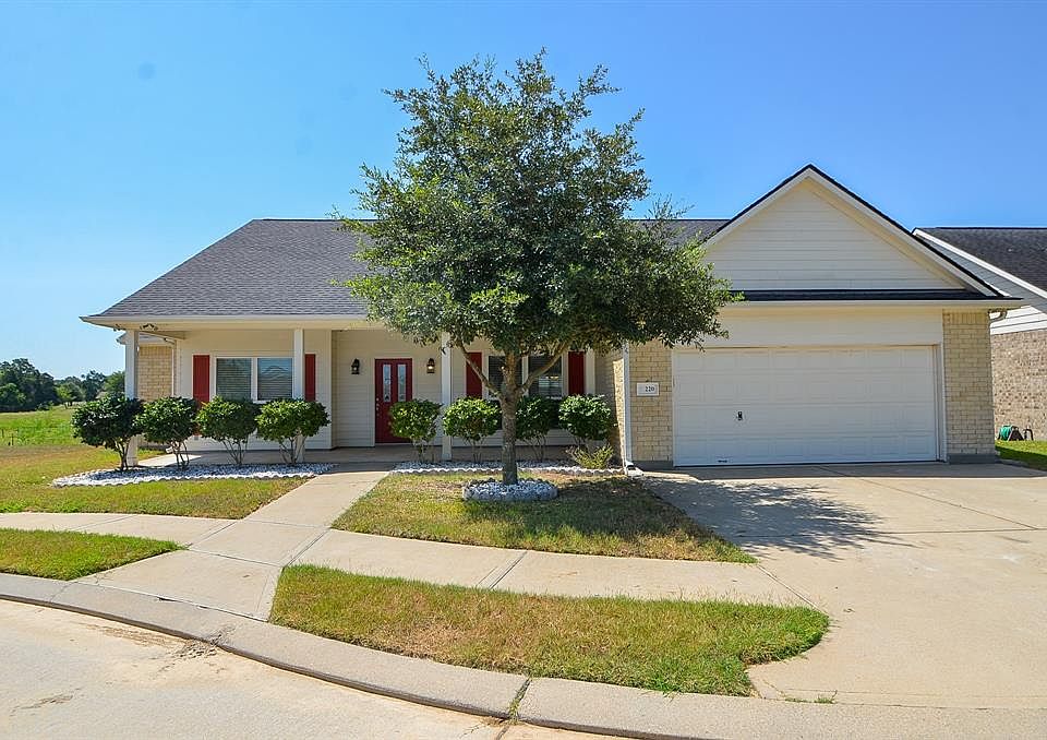 1st image of 220 S Lantana Cir