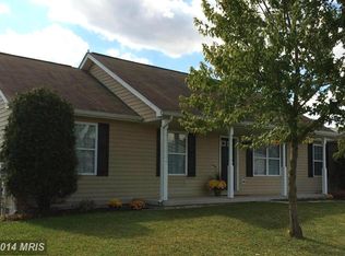 52 Pacific Blvd, Hedgesville, WV 25427