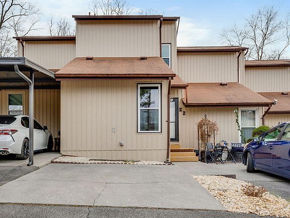 3rd image of 780 Hamilton Rd APT E2