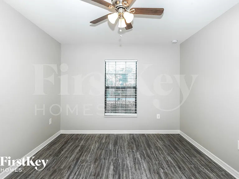 4625 Dragon St — Photo 16