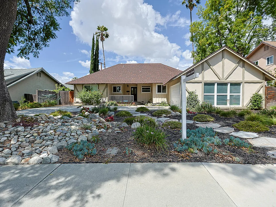 1153 Northwestern Dr