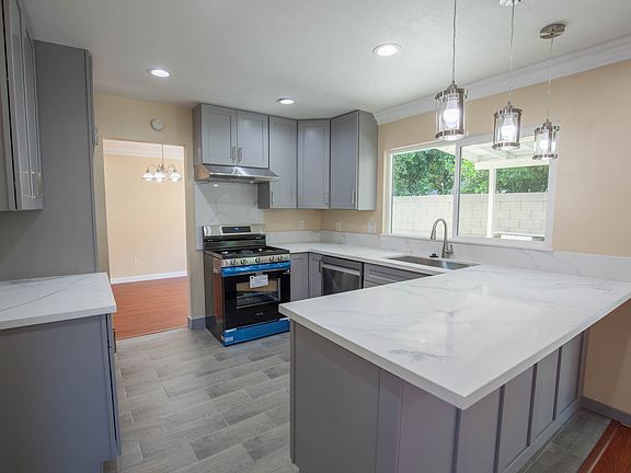5th image of 1688 Oakhorne Dr