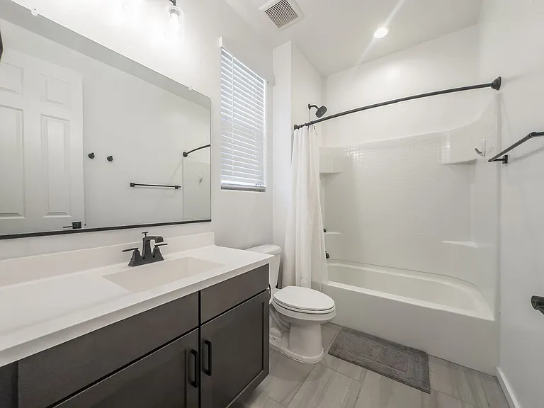 2554 S 179th Dr — Photo 20