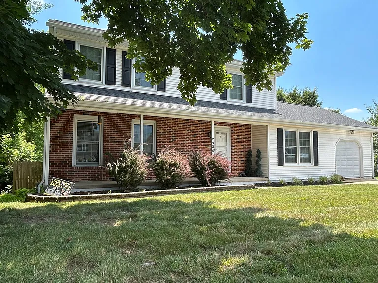 2425 Calf Run Dr — Photo 4