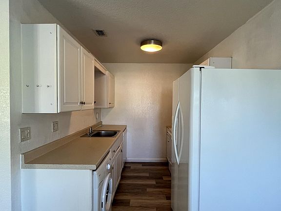 4th image of 4607 Bayshore Dr