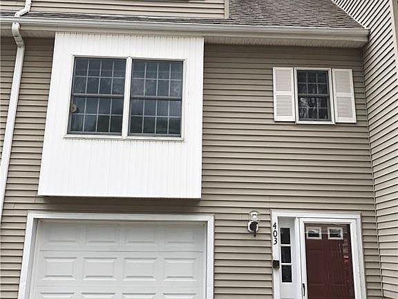 3rd image of 403 Holly Hill Dr
