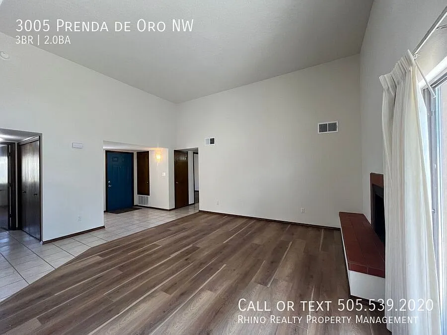 Cute 3 Bedroom 2 Bathroom Home In NW Albuquerque! — Photo 4