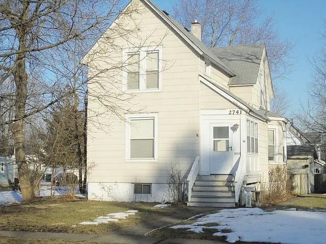 2741 Enoch Ave photo 1