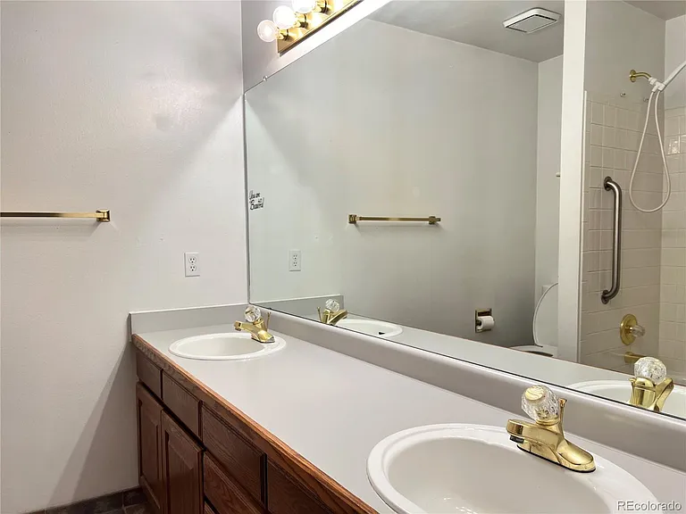 9881 Spring Hill Pl — Photo 13
