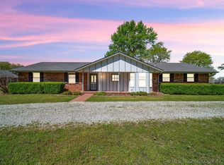 12201 Russell Dr, Claremore, OK 74017