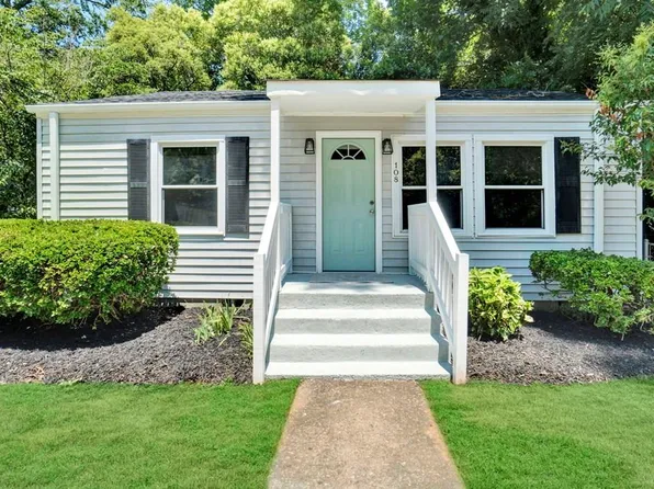 108 Sanders St, Greenwood, SC 29649