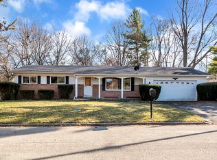 1614 Waycross Dr, Lansing, MI 48911
