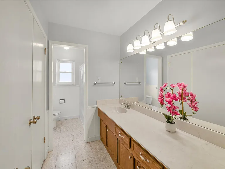 8415 Braesdale Ln — Photo 22