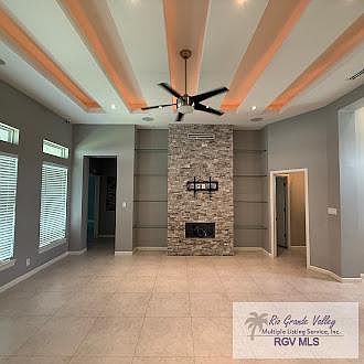 3rd image of 4105 Lake View Dr