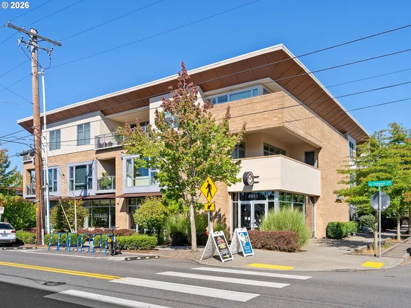 3525 NE 50th Ave Unit 205, Portland, OR 97213