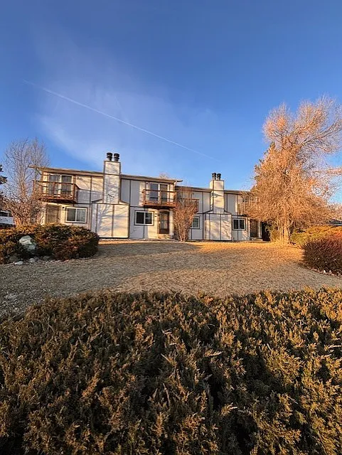 3 bed, 1.5 bath, 1500 sqft, $2,400 — Photo 3