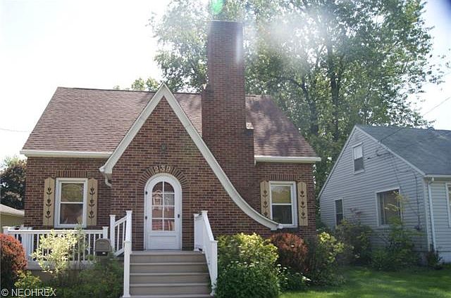1st image of 239 5th St NE