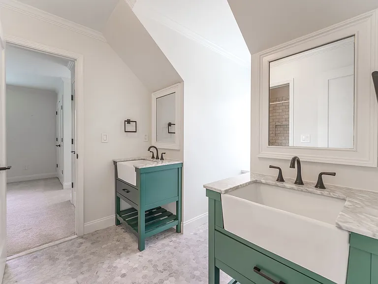 214 Chandler Walk — Photo 38