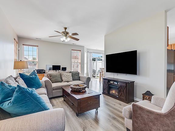 2nd image of 1825 Parkside Dr