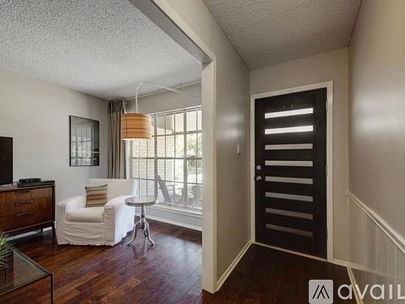 5th image of 1807 Richwood Dr