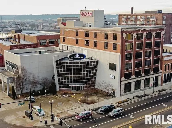 316 SW Washington St APT 506, Peoria, IL 61602