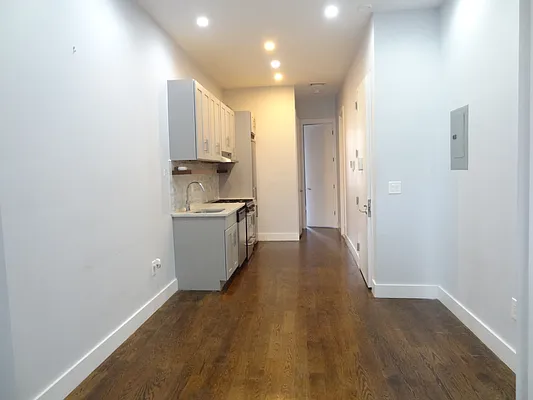 Rented by Miron Realty Group | media 60