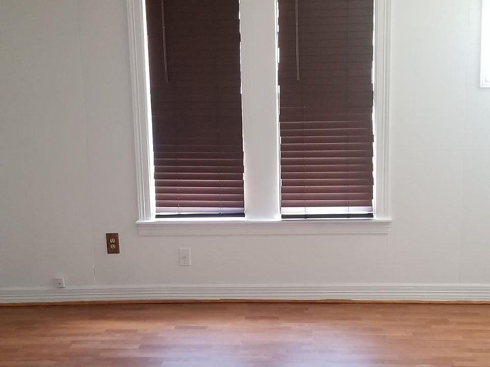1st image of 426 N Santa Fe St
