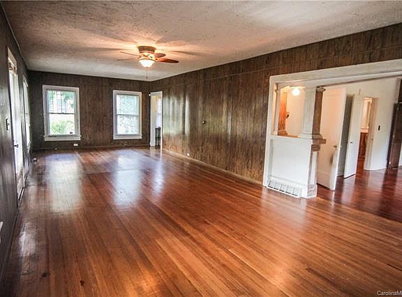 5th image of 275 Courtland Blvd