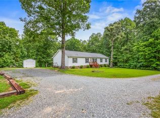 1030 Endeavour Ln, Walnut Cove, NC 27052