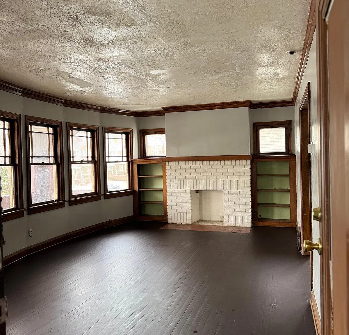 1758 Catalpa Rd — Photo 2