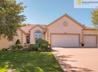 4140 NE Georgian Dr, Lees Summit, MO 64064