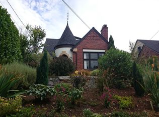 8626 Fauntleroy Way SW, Seattle, WA 98136