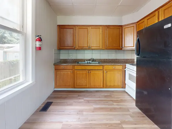 104-106 8th Street NE and 808 Federal Ave NE, 104 8th St NE, Massillon, OH 44646