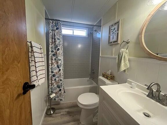 4th image of 717 Periwinkle Cir