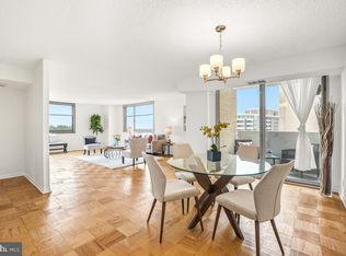 4601 N Park Ave APT 1019, Chevy Chase, MD