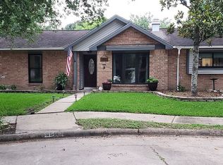 1511 Elmscott Dr, Sugar Land, TX 77498