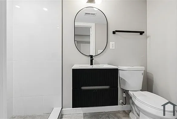 2906 Clifton Ave — Photo 15