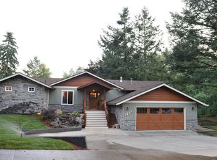 18171 Bryant Rd, Lake Oswego, OR 97034