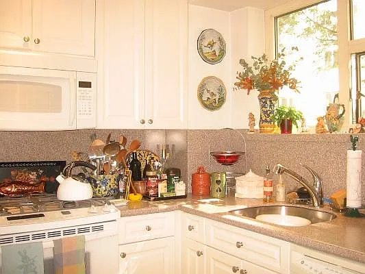 Rented by essential NEW YORK Real Estate | media 31